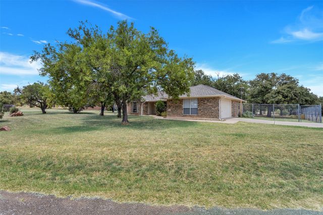 105 County Road 146, Burnet, TX 78611