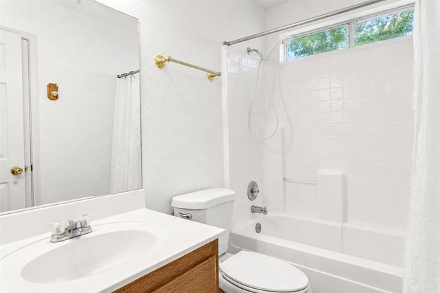 105 County Road 146, Burnet, TX 78611