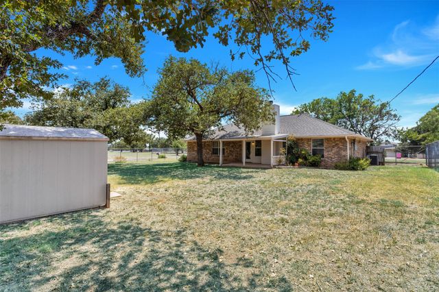 105 County Road 146, Burnet, TX 78611