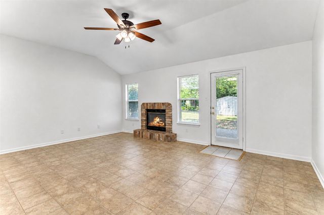 105 County Road 146, Burnet, TX 78611