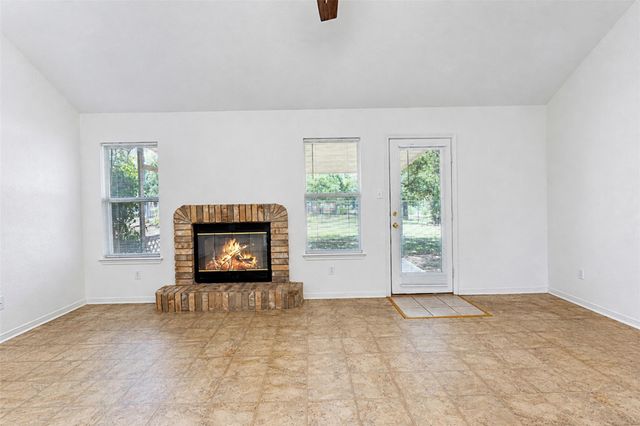 105 County Road 146, Burnet, TX 78611