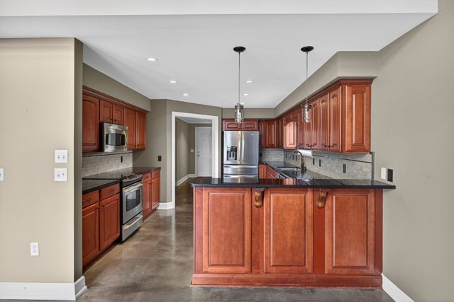 7100 Dale Ridge Rd Unit J5, Lancaster, TN 38569