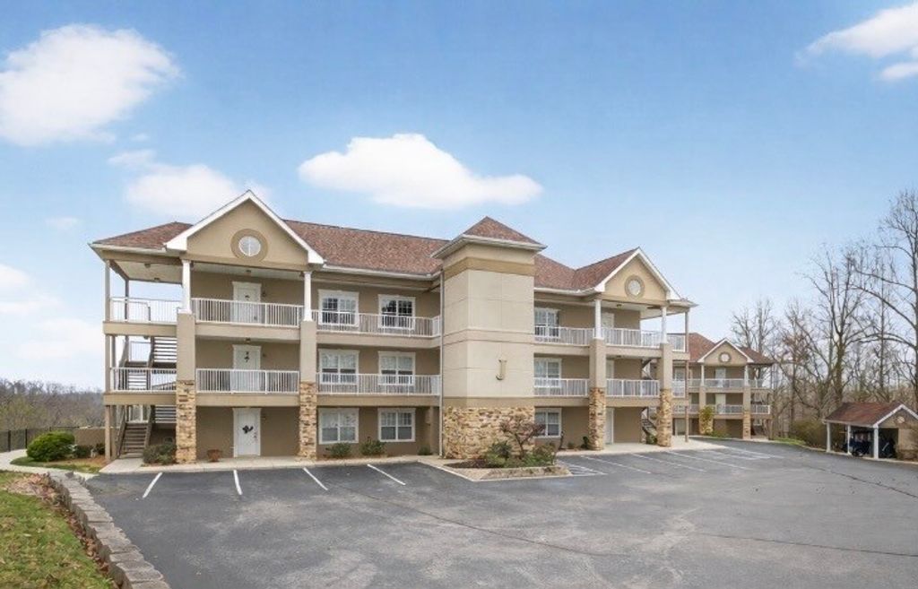 7100 Dale Ridge Rd Unit J5, Lancaster, TN 38569