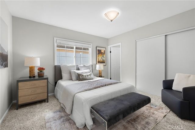 6737 Jellico, Lake Balboa, CA 91406