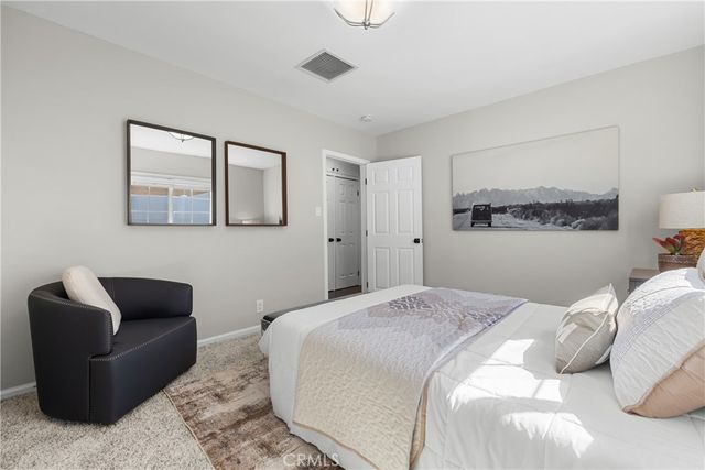 6737 Jellico, Lake Balboa, CA 91406