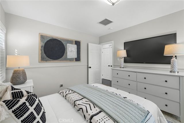 6737 Jellico, Lake Balboa, CA 91406