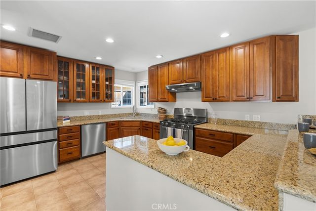 6737 Jellico, Lake Balboa, CA 91406