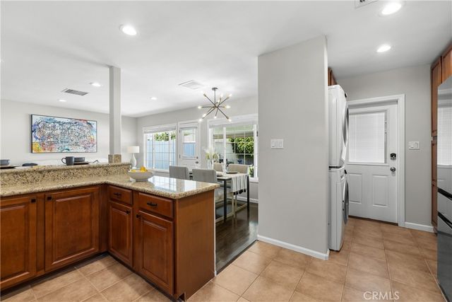 6737 Jellico, Lake Balboa, CA 91406