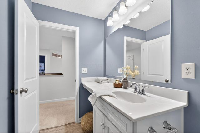 163 Alderwood Circle N, Plain City, OH 43064