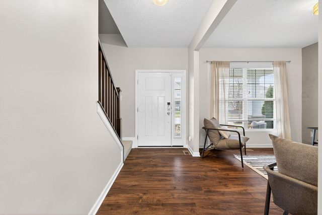 163 Alderwood Circle N, Plain City, OH 43064