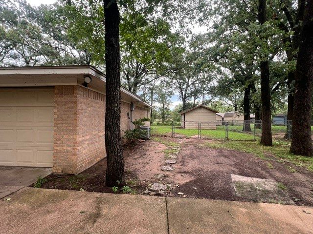 135 46th Street SW, Paris, TX 75460