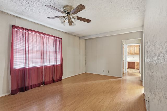 135 46th Street SW, Paris, TX 75460