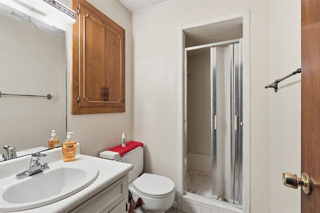 135 46th Street SW, Paris, TX 75460