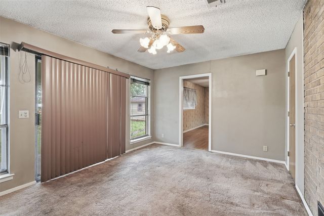 135 46th Street SW, Paris, TX 75460