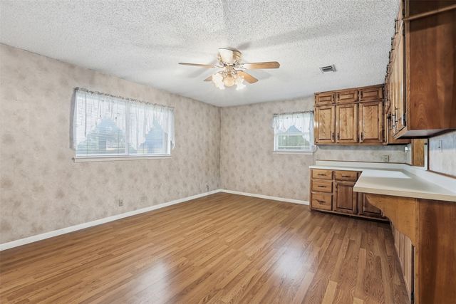 135 46th Street SW, Paris, TX 75460