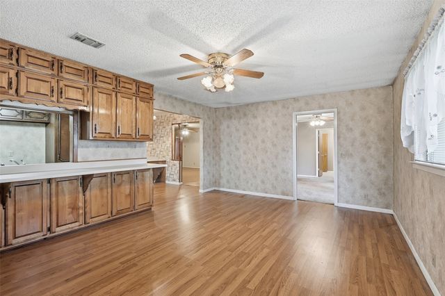 135 46th Street SW, Paris, TX 75460