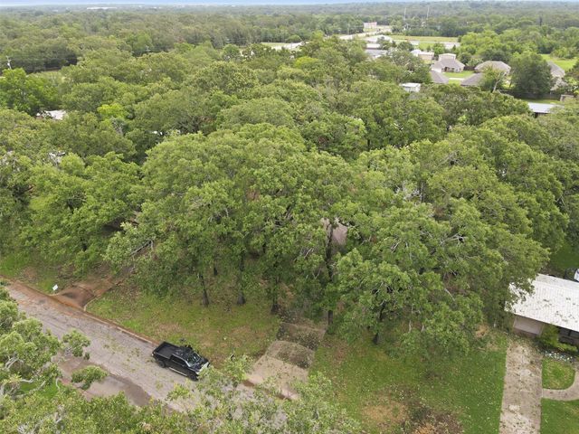 135 46th Street SW, Paris, TX 75460