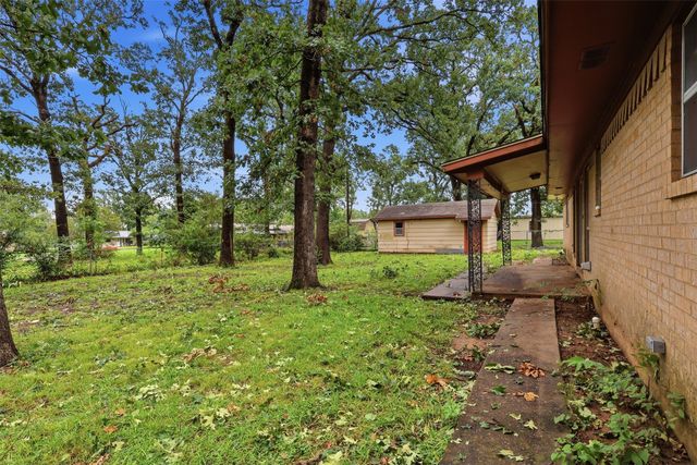 135 46th Street SW, Paris, TX 75460