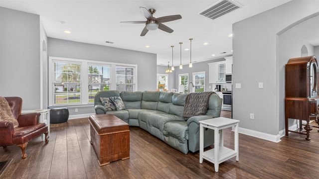 247 Saint Davids Ave., Myrtle Beach, SC 29588