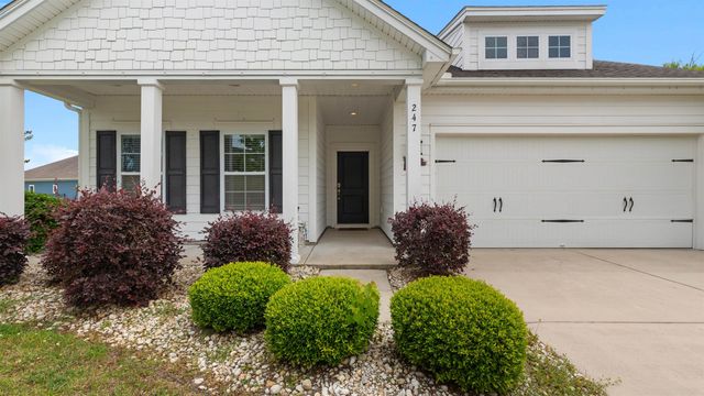 247 Saint Davids Ave., Myrtle Beach, SC 29588