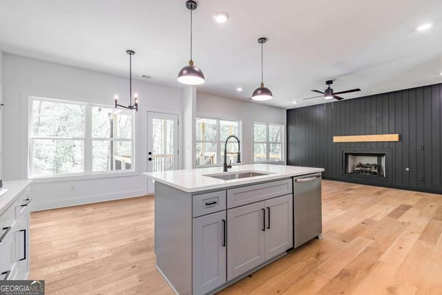 6073 Rockingham Way, Gainesville, GA 30506