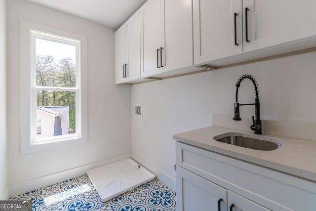 6073 Rockingham Way, Gainesville, GA 30506