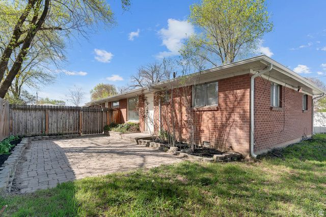 1225 E ZENITH AVE, Salt Lake City, UT 84106