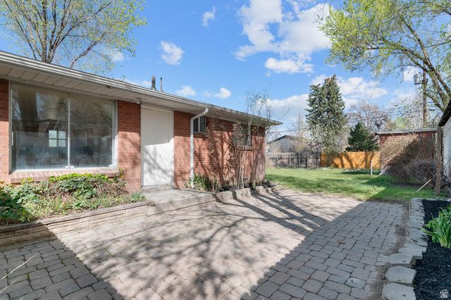 1225 E ZENITH AVE, Salt Lake City, UT 84106