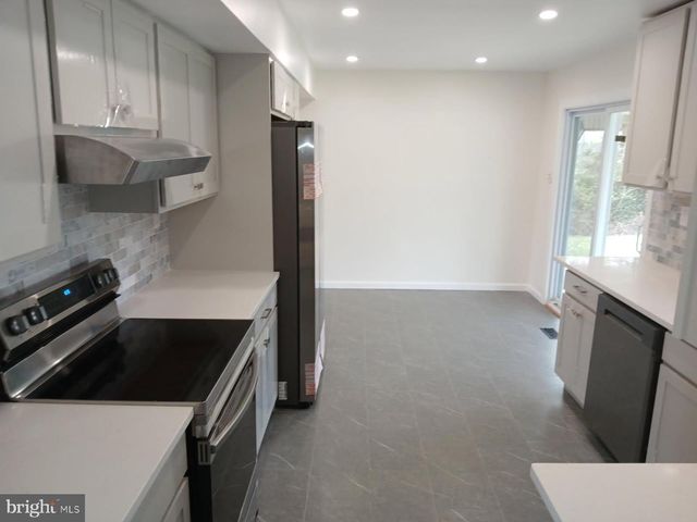 22 NIAGARA LN, Willingboro, NJ 08046