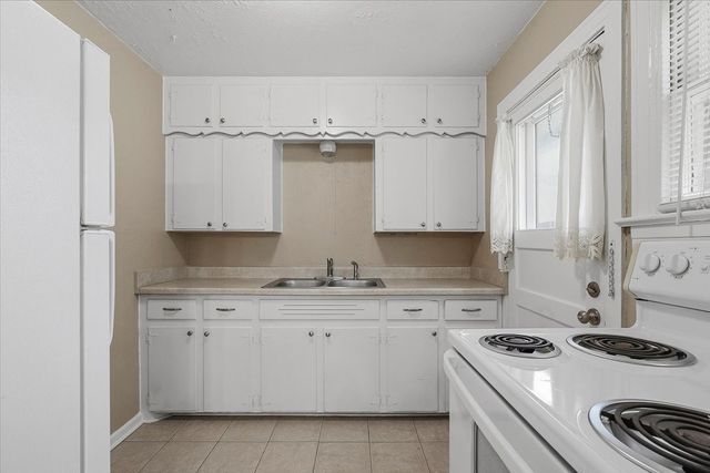 3908 Linden Avenue, Fort Worth, TX 76107