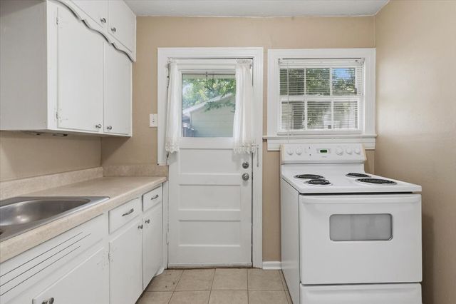 3908 Linden Avenue, Fort Worth, TX 76107