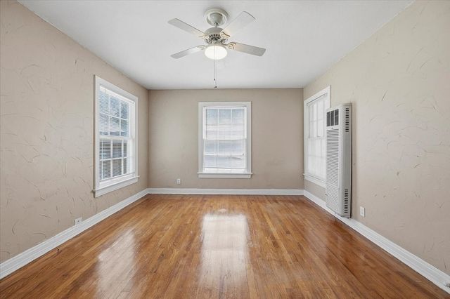 3908 Linden Avenue, Fort Worth, TX 76107