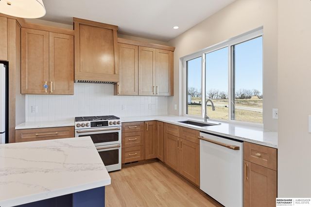 670 W 24th Circle, Wahoo, NE 68066