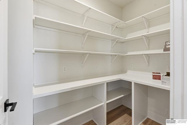 670 W 24th Circle, Wahoo, NE 68066