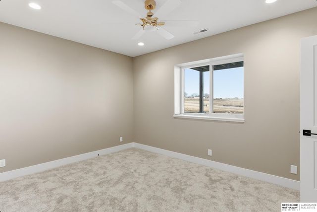 670 W 24th Circle, Wahoo, NE 68066