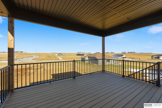 670 W 24th Circle, Wahoo, NE 68066