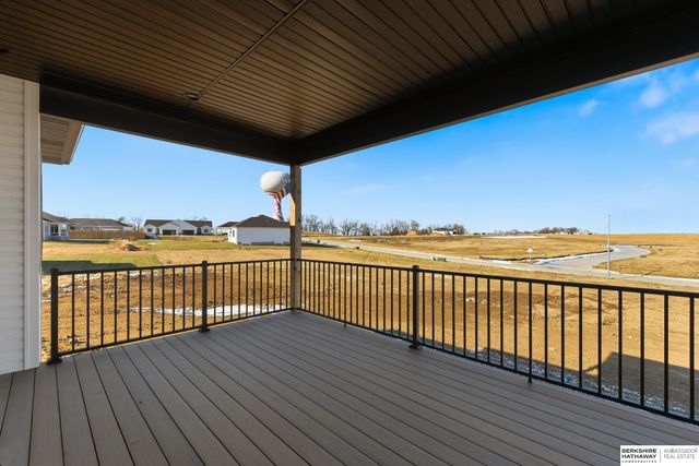 670 W 24th Circle, Wahoo, NE 68066