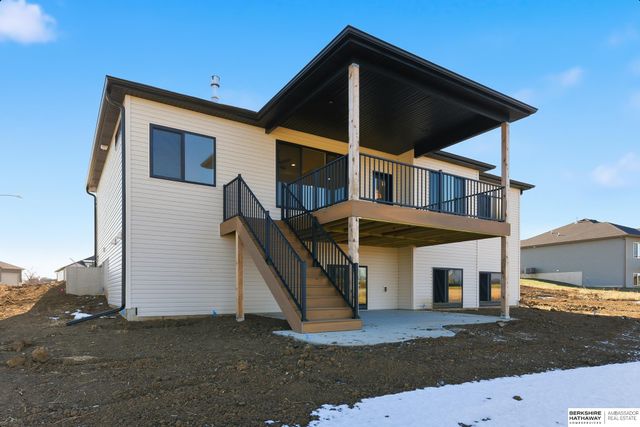 670 W 24th Circle, Wahoo, NE 68066