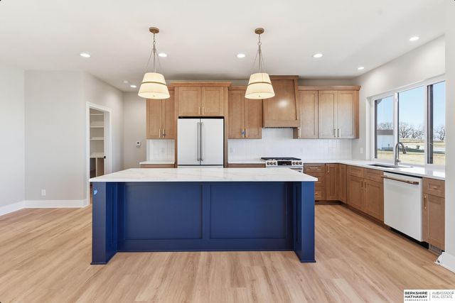 670 W 24th Circle, Wahoo, NE 68066