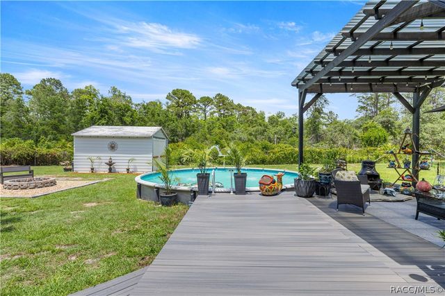495 Fisher Road, Ocklawaha, FL 32179