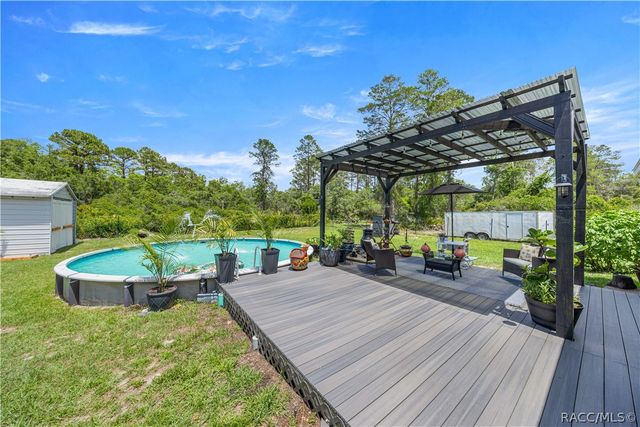 495 Fisher Road, Ocklawaha, FL 32179