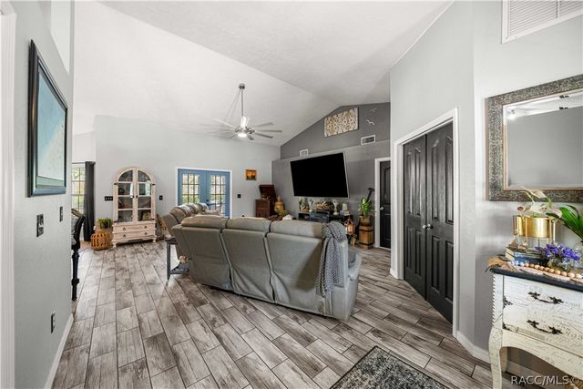 495 Fisher Road, Ocklawaha, FL 32179