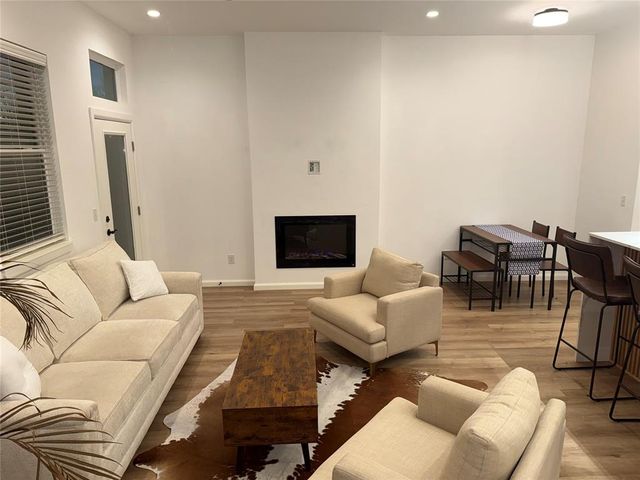 573 S Fretz Avenue, Edmond, OK 73003