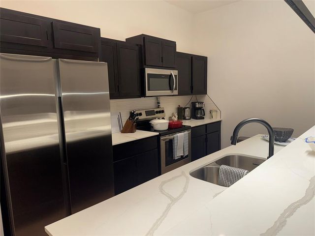 573 S Fretz Avenue, Edmond, OK 73003