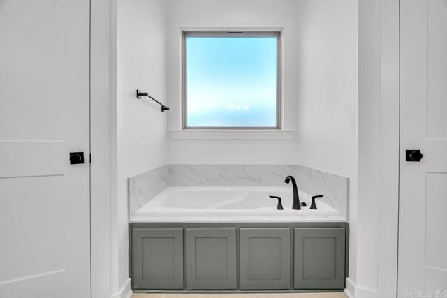 2 Ricky Lane, Greenbrier, AR 72058