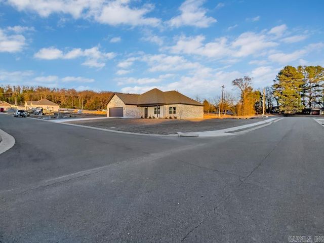 2 Ricky Lane, Greenbrier, AR 72058