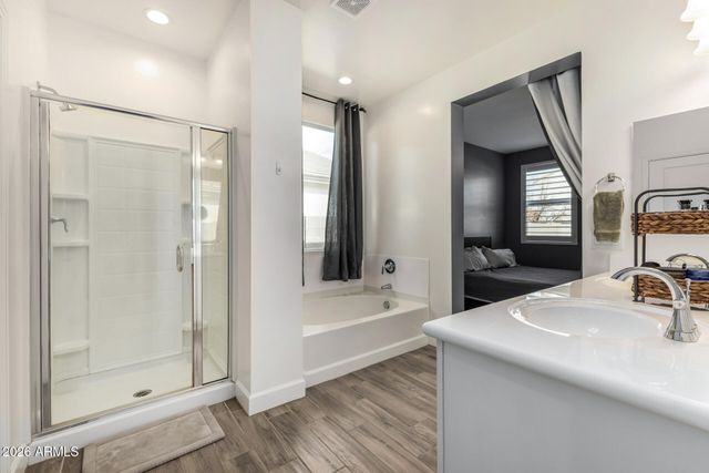 542 E BAMBOO Lane, San Tan Valley, AZ 85140