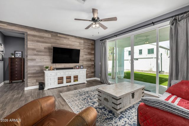 542 E BAMBOO Lane, San Tan Valley, AZ 85140