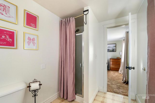 2342 Garey Ln, Filer, ID 83328