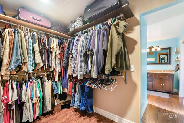 2342 Garey Ln, Filer, ID 83328